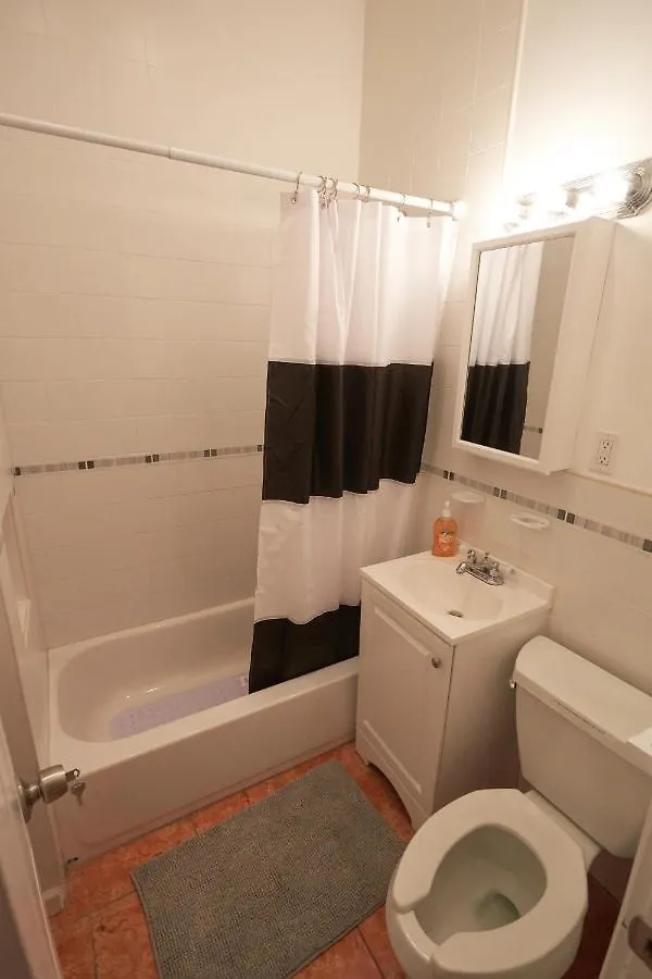 Dom-Nyc Hide-A-Way Hotel New York Guest house